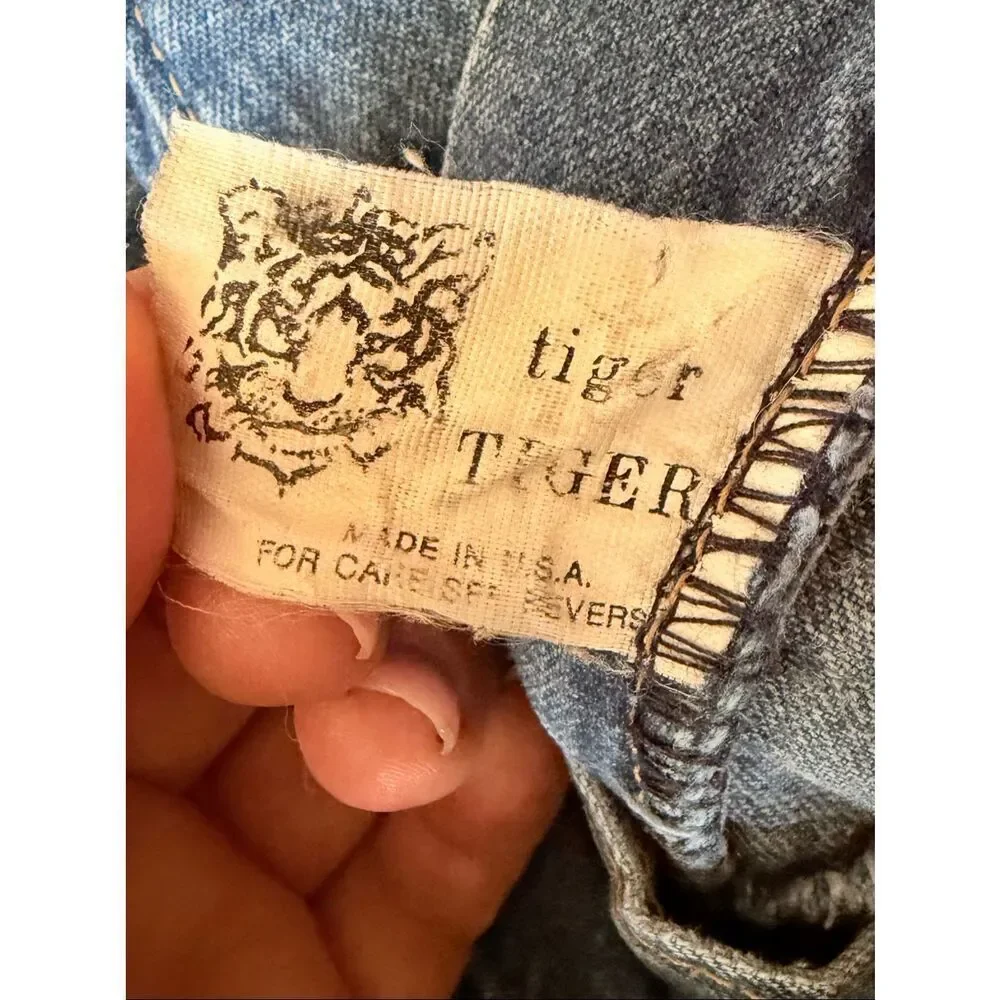 Vintage Tiger High Rise Denim Bermuda Shorts Blue Made in USA Women’s S